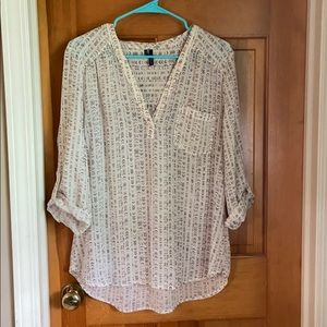 EUC Maurices light weight blouse